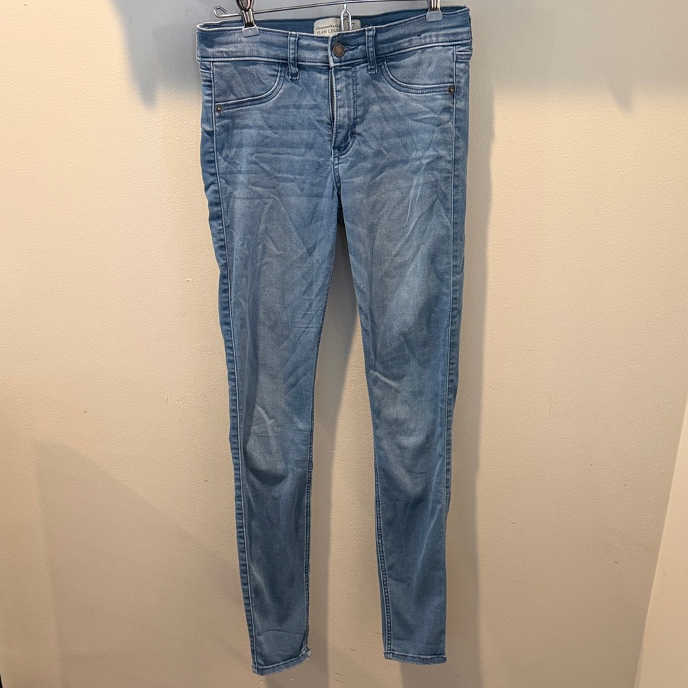 Abercrombie & Fitch Women's Sky Blue Skinny Jeans